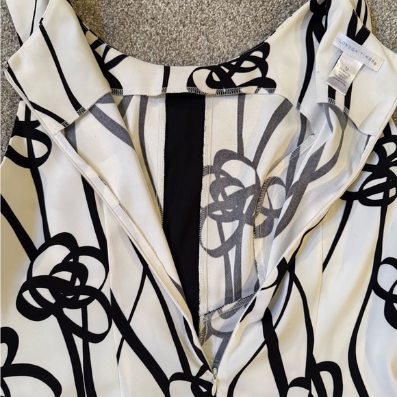 London Times Monochrome Abstract Dress - Picture 6 of 7